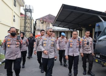 Kapolda Sulut Irjen Pol. Drs. Setyo Budiyanto , S.H.,M.H melaksanakan kunjungan kerja di Polresta Manado