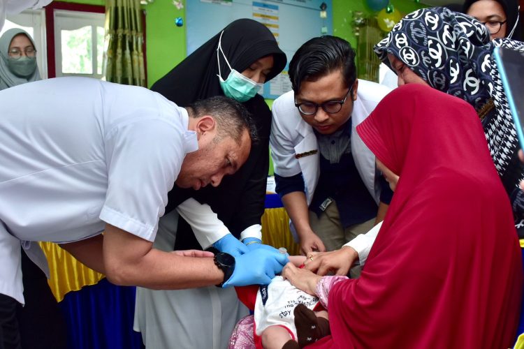 Pantau Langsung Pelaksanaan Imunisasi Polio di Sabang, Ini Pesan Reza Fahlevi