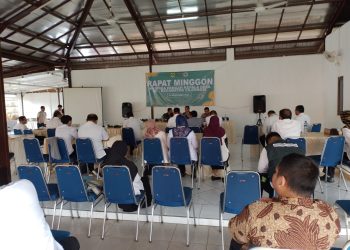Rapat Minggon yang dilaksanakan oleh Muspika beserta seluruh Kepala Desa yang ada di Kecamatan Cileungsi