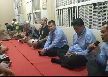 Direktorat Tahanan dan Barang Bukti (Dittahti) Polda Sumsel memberikan tausiah kepada para tahanan baik pria dan seorang wanita yang berada di ruang sel tahanan Polda Sumsel