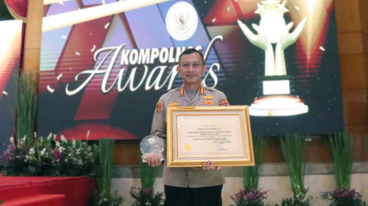 Polres Metro Jakarta Timur bersama Polres Metro Tangerang Kota Polda Metro Jaya masuk dalam 10 Polres terbaik nominasi Kompolnas Award Tahun 2022