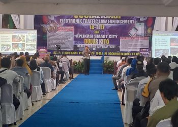 Kasubdit Kamsel Polda Sumsel, AKBP Erwin Aras Genda SIK MT saat menggelar sosialisasi ETLE dan Aplikasi Smart City Sedulur bersama Jajaran Satlantas Polres OKI