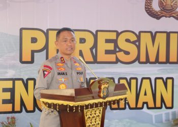 Kapolda Kaltim Irjen Pol Drs. Imam Sugianto, M.Si, meresmikan Posko Pengamanan Ibu Kota Negara Nusantara Kelurahan Bukit Raya Kecamatan Sepaku