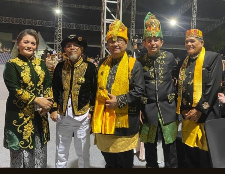 Paduka Yang Mulia Sultan Malik Teuku Haji Badruddin Syah bersama Permaisuri menghadiri UNDANGAN Festival Adat Budaya Nusantara II di Borobudur Jawa Tengah bersama sekitar 200 Sultan- Raja