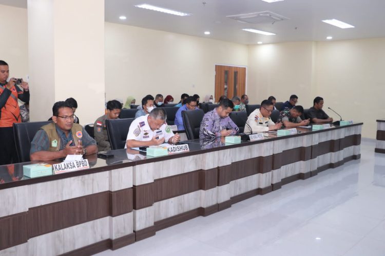 Kegiatan rapat pimpinan Karoops dengan agenda kesiapan pelaksanaan rapat lintas sektor Ops Lilin Musi 2022 Polda Sumsel, Jumat 9 Desember 2022