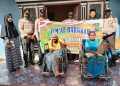 Polsek Kuantan Mudik menggelar bantuan sosial (Bansos) Jumat barokah yang diperuntukkan untuk lansia, masyarakat kurang mampu dan disabilitas di wilayah hukum Polsek Kuantan Mudik