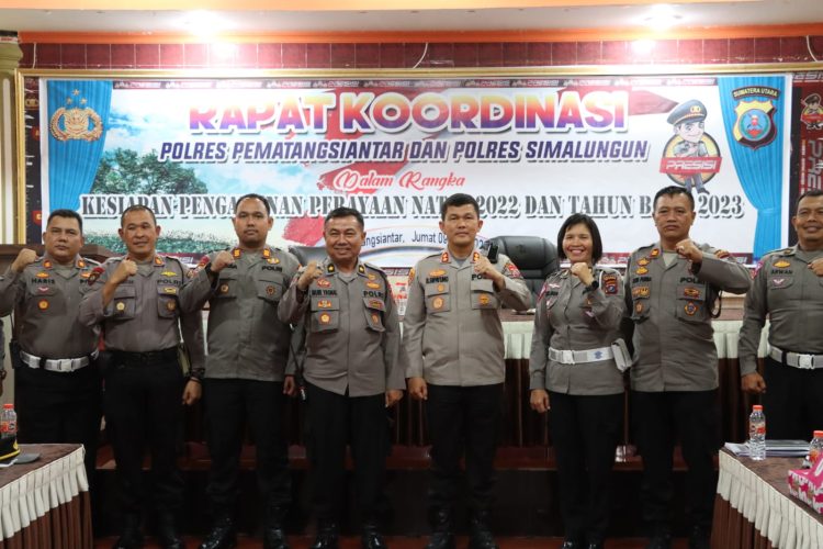 Kapolres Simalungun pimpin Rapat Koordinasi Polres Simalungun bersama Polres Pematangsiantar dalam rangka Kesiapan Pengamanan Perayaan Natal 2022 dan Tahun Baru 2023
