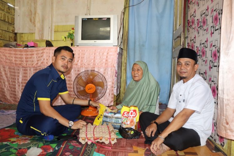 Polres Dumai melalui Sat Narkoba Polres Dumai kembali melaksanakan kegiatan Bakti Sosial