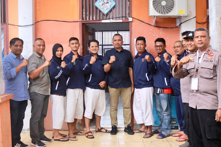 Pj Wali Kota Sabang, Reza Fahlevi menyambangi penginapan kontingen Sabang yang tengah mengikuti Pekan Olahraga Aceh (PORA) XIV Pidie