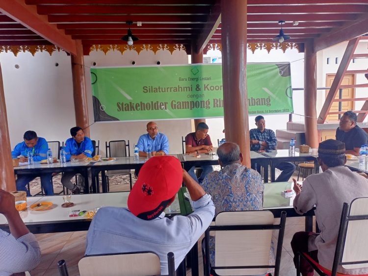 KTT PT BEL Rahmad Zahri dalam acara silaturrahmi dan koordinasi dengan stakeholder Gampong Ring Tambang