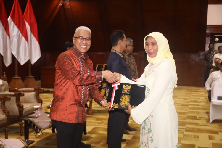 Pemerintah Kabupaten Nagan Raya terima Penghargaan dari Menteri Keuangan Republik Indonesia atas Keberhasilan Menyusun dan Menyajikan Laporan Keuangan Tahun 2021