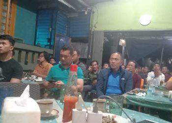 Kapolres Bangka Barat AKBP Catur Prasetiyo SIK bersama jajaran PJU Polres Bangka Barat nonton bareng (Nobar) final piala dunia 2022