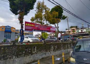 Pemasangan Spanduk dan Benner terkait larangan penimbunan bahan pokok penting dalam rangka menyambut hari Natal 2022 dan tahun baru 2023