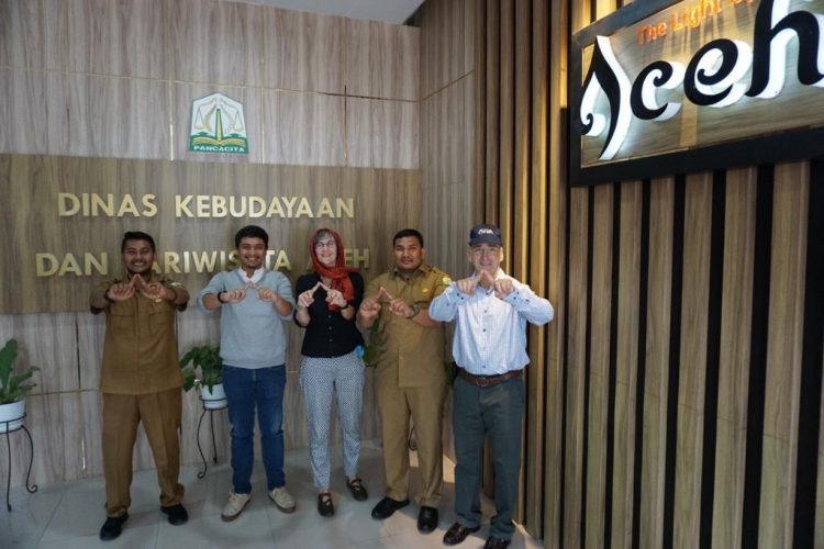 Lembaga Internasional Canopy Planet dan Yayasan Hutan, Alam dan Lingkungan (HaKA) melakukan pertemuan dengan Dinas Kebudayaan dan Pariwisata Aceh