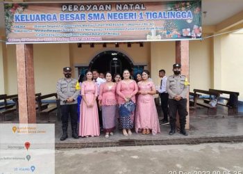 Pengamanan Ibadah Natal KELUARGA BESAR SMA NEGERI 1 TIGALINGGA di Gereja HKBP Resort Tigalingga di Desa Lau Sireme kec Tigalingga