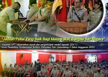 Kapolda NTT saat membagikan ijazah kepada 224 siswa Diktukba Polri gelombang II tahun anggaran 2022 angkatan 48 Sekolah Kepolisian Negara (SPN) Polda NTT