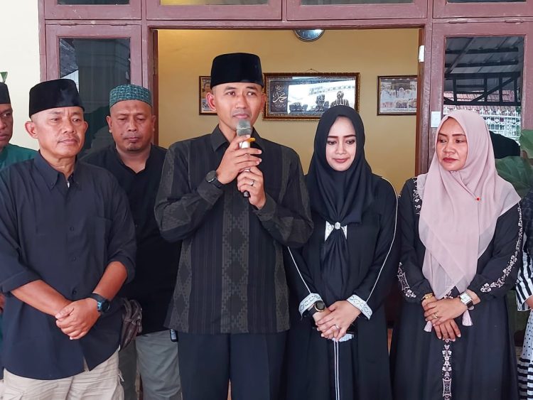 Komandan Kodim 0103/Aut Letkol Inf Hendrasari Nurhono S.I.P., M.I.P., menggelar acara Doa bersama dan Syukuran dikediaman rumah dinas Dandim 0103/Aut
