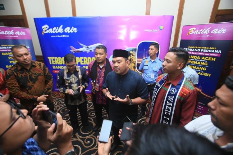 Maskapai penerbangan Batik Air Indonesia resmi terbang perdana dengan rute Banda Aceh - Penang melalui Bandara Internasional Sultan Iskandar Muda (SIM)