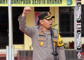 Kapolres Dairi AKBP Wahyudi Rahman, S.H, S.I.K, M.M Pimpin apel kesiapan di Mapolres Dairi dalam rangka Pengamanan Perayaan ibadah Natal
