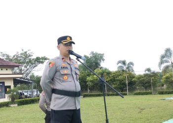 Apel pagi jam Pimpinan di halaman Mapolres Bangka Barat yang yang dipimpin oleh Wakapolres Bangka Barat Kompol Andri Eko Setiawan