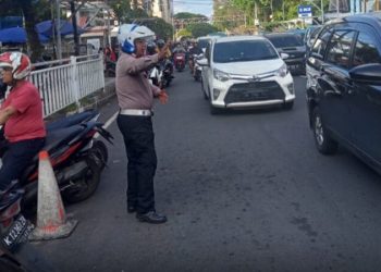 Sat Lantas Polresta Manado, menurunkan personelnya melaksanakan pengaturan, penjagaan pengawalan dan patroli