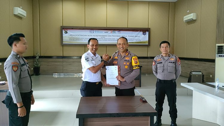 Polres Bangka Barat Mengadakan Kegiatan Penandatanganan Nota Kesepahaman dan Pedoman kerja Tekhnis tentang Penyelenggaraan Jasa Pengamanan dan jasa manajemen System' Pengamanan Obvit/ Obvitnas tahun 2023 dengan pihak Bank BNI
