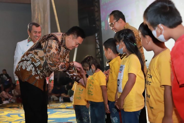 Kapolda Riau Irjen Pol Mohammad Iqbal menghadiri Perayaan Natal Agung Oikoumene BKGR, ASN Provinsi Riau dan TNI, Polri