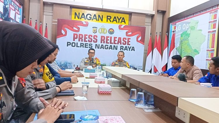 Kepolisian Resort (Polres) Nagan Raya Jum'at (30/12) menggelar pers rilis terkait penanganan berbagai kasus yang ada diwilayah hukum polres setempat
