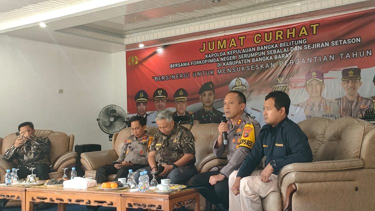 Kegiatan Jumat Curhat Kapolda Kep. Bangka Belitung bersama Forkopimda dan masyarakat dalam rangka bersinergi untuk mensukseskan pergantian tahun 2022