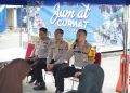 Direktorat Lalu Lintas (Ditlantas) Polda Kaltim melaksanakan giat Jum'at Curhat di lokasi pelayanan SIM Keliling Dusit Balikpapan