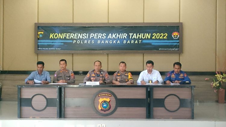 Polres Bangka Barat menggelar kegiatan Konferensi Pers Akhir Tahun 2022 pada kilas balik penanganan Kamtibmas selama Tahun 2022