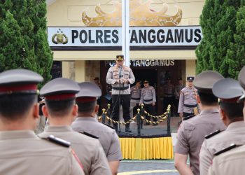 Upacara korp raport kenaikan pangkat dipimpin Kapolres Tanggamus AKBP Satya Widhy Widharyadi, S.I.K., M.K.P di lapangan Mapolres setempat