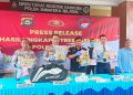 Ditresnarkoba Polda Sumsel berhasil berhasil meringkus dua kurir narkoba asal Lampung