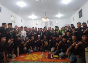 Sesi Foto Bersama Setelah Rapat Berlangsung