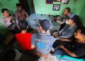 Polsek Sako Jum'at Curhat dengan Ketua Buruh pasar Sako Satelit Prumnas Sako Palembang dan warga