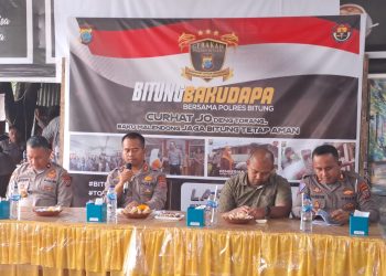 Kegiatan Jumat Curhat Bitung Baku dapa bersama Kapolres Bitung "Curhat jo deng torang baku malendong jaga Bitung tetap aman"