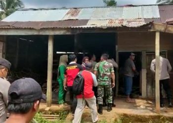 Polsek Pulau Panggung berjibaku mendatangi TKP korban dugaan bunuh diri Pekon Datar Lebuay Kecamatan Air Naningan