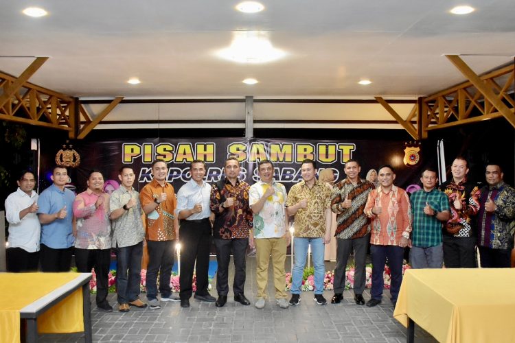 Pj Wali Kota Sabang, Reza Fahlevi menghadiri acara malam pisah sambut Kepala Kepolisian Resort Sabang AKBP Muhammadun kepada AKBP Erwan