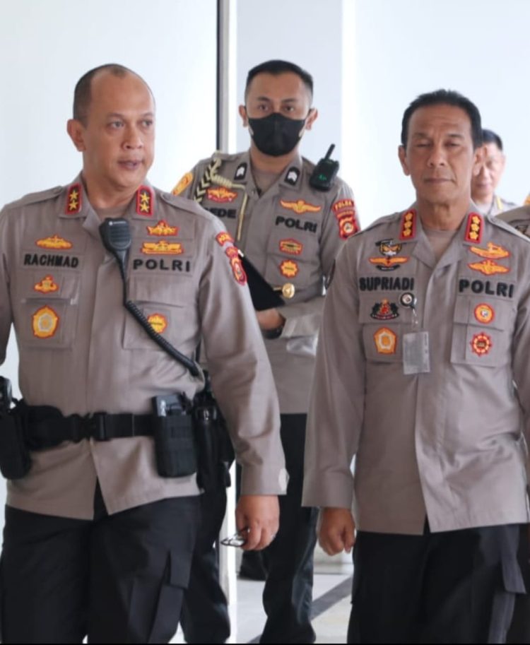 Kapolda Sumsel, Irjen Pol A Rachmad Wibowo SIK dan Kabid Humas, Kombes Pol Drs Supriadi MM