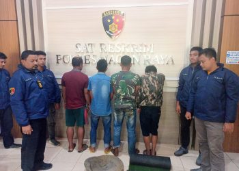Empat pelaku penambangan emas ilegal (ilegal mining) dikawasan hutan kecamatan Betong Kabupaten Nagan Raya Senin (09/01) dini hari diringkus