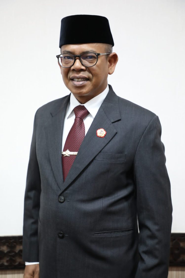 Ketua Panitia Seleksi Calon Direksi Perumda Air Minum Tirta Pase Dr A Murtala, MSi