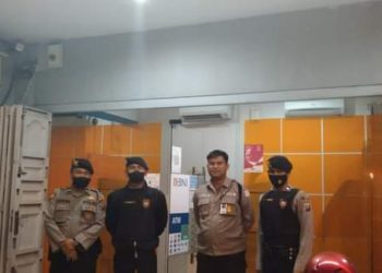 Personil Sat Samapta Polres Dairi dibawah pimpinan Kasat Samapta Polres Dairi AKP Tugono, SH melakukan Patroli Blue Light dalam menjaga Kamtibmas yang tetap aman dan kondusif