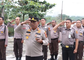 Kapolres Kampar AKBP Didik Priyo Sambodo S.I.K. hadiri kegiatan tabur bunga dalam rangka HUT satpam ke 42 tahun 2022