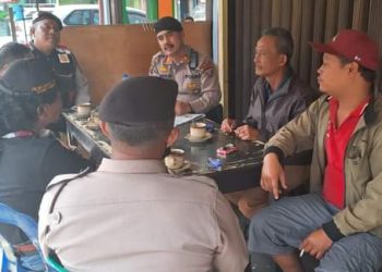 Sat Samapta Polres Dairi dibawah Pimpinan Kasat Samapat AKP Tugono, SH melaksanakan Program Jumat Curhat