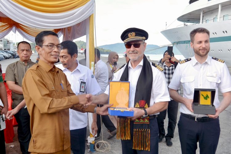 Kapal Pesiar MS. Amera Kembali Singgah di Sabang