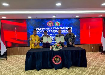 Acara penandatangan Nota Kesepahaman antara Pemerintah Kabupaten Pidie, Provinsi Aceh oleh PJ Bupati Ir WAHYUDI ADISISWANTO dan BANGBANG SURONO, Ak., M.M., C.A.
Sekretaris Utama Badan Nasional Penanggulangan Terorisme