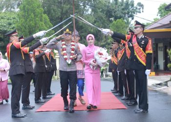 Kegiatan penyambutan Farewell dan Laporan kesatuan bertempat di Mapolres Bangka
