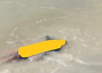 Sat Polairud Evakuasi Sesosok mayat laki-laki ditemukan terdampar di pinggir pantai Kecamatan Tempilang