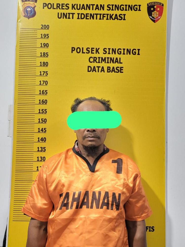 Pelaku Tindak Pidana Persetubuhan Terhadap Anak Di Bawah Umur berhasil diamankan oleh Polsek Singingi Polres Kuansing yang terjadi di Desa Sungai Bawang