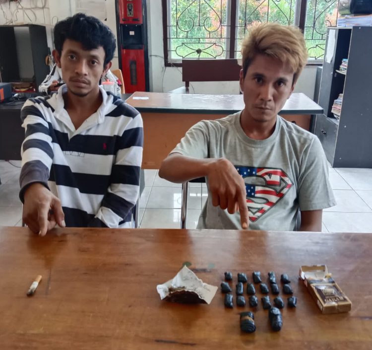 Penangkapan dua pria pemilik 19 Paket Ganja, Rabu (25/1/2023) sekira Pkl.14.50 WIB
